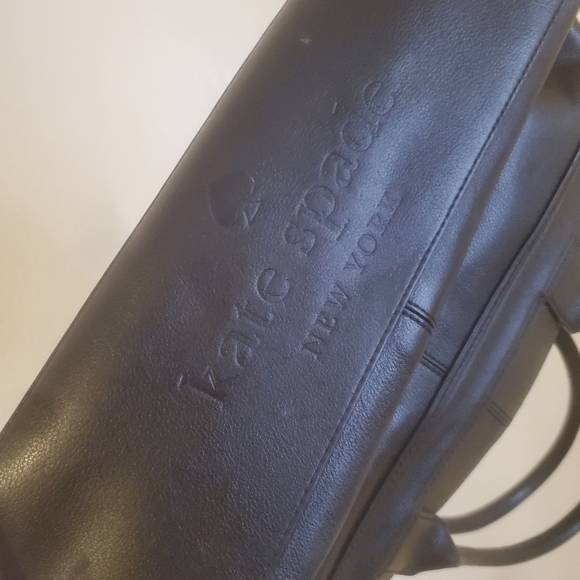 Kate Spade New York Quinn Villabella Black Leather Bow Bag. - Picture 5 of 16